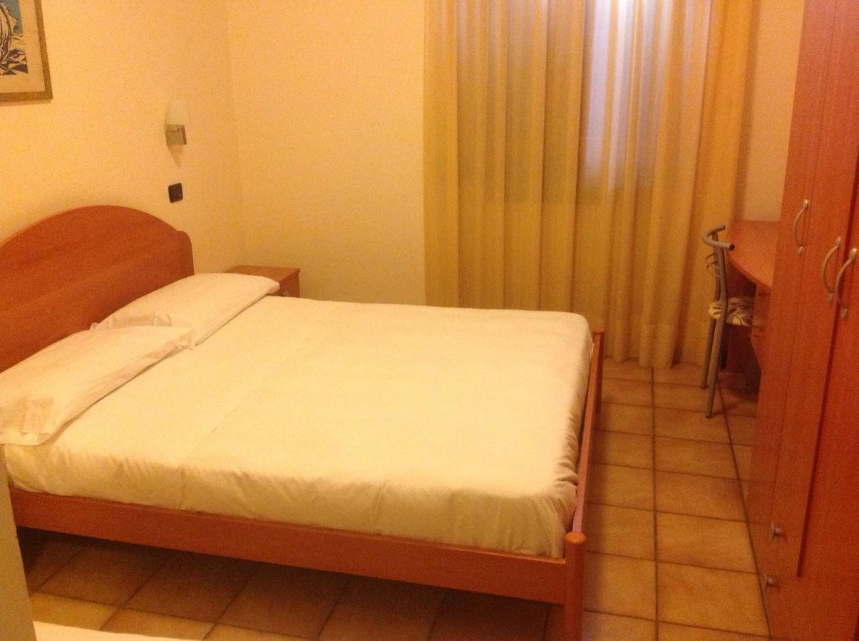 Il Borghetto Hotel Ristorante Lamezia Terme Esterno foto