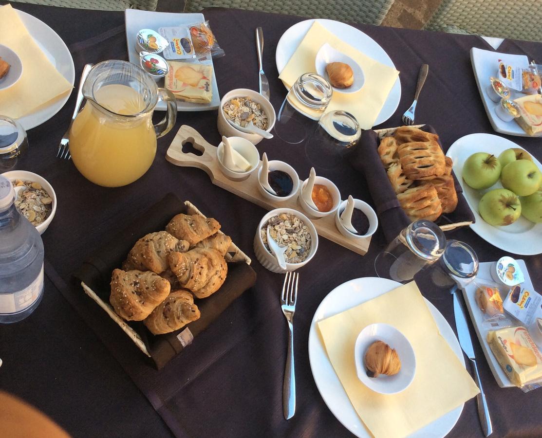 Il Borghetto Hotel Ristorante Lamezia Terme Esterno foto