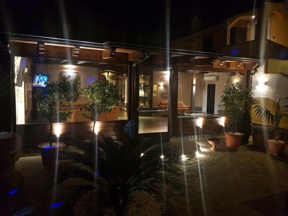 Il Borghetto Hotel Ristorante Lamezia Terme Esterno foto
