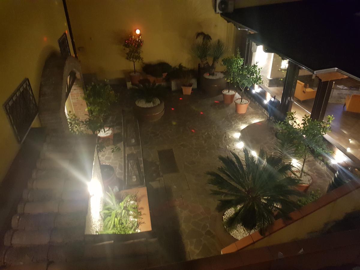 Il Borghetto Hotel Ristorante Lamezia Terme Esterno foto